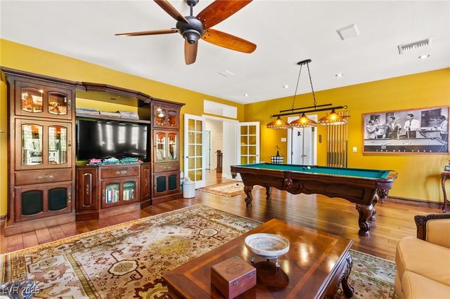 7428 Doe Avenue, Las Vegas, NV 89117