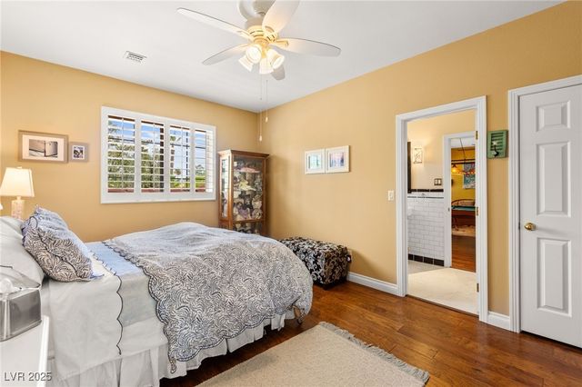 7428 Doe Avenue, Las Vegas, NV 89117