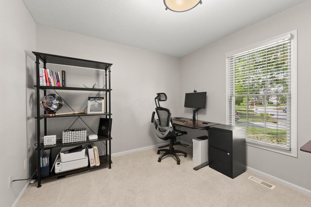 9406 Cadogan Court, Powell, OH 43065