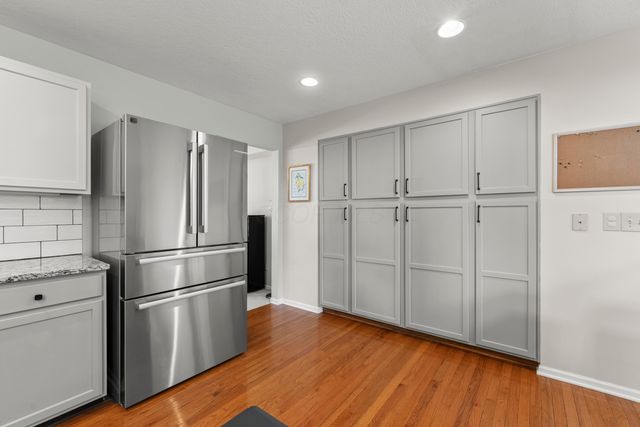 9406 Cadogan Court, Powell, OH 43065