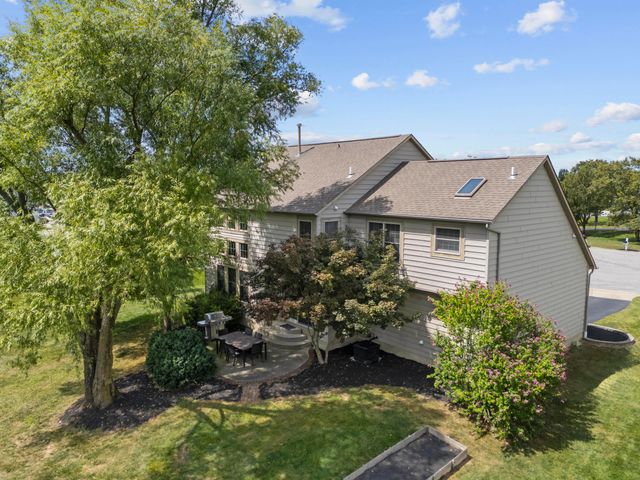 9406 Cadogan Court, Powell, OH 43065