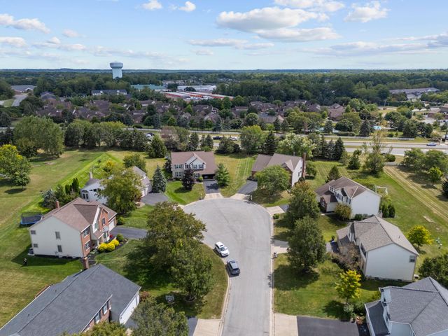 9406 Cadogan Court, Powell, OH 43065