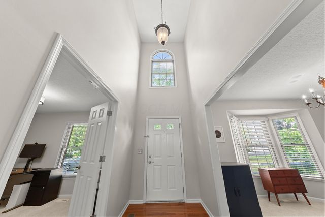 9406 Cadogan Court, Powell, OH 43065