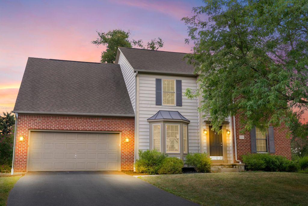 9406 Cadogan Court, Powell, OH 43065