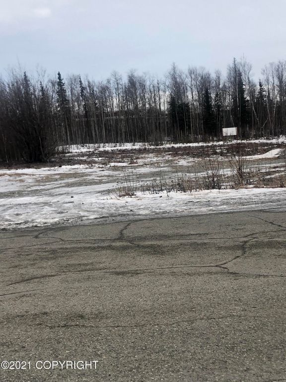 985 E USA Circle, Wasilla, AK 99654