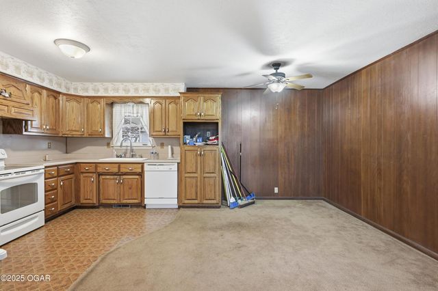 2631 S Minnesota Avenue, Joplin, MO 64804