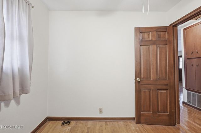 2631 S Minnesota Avenue, Joplin, MO 64804