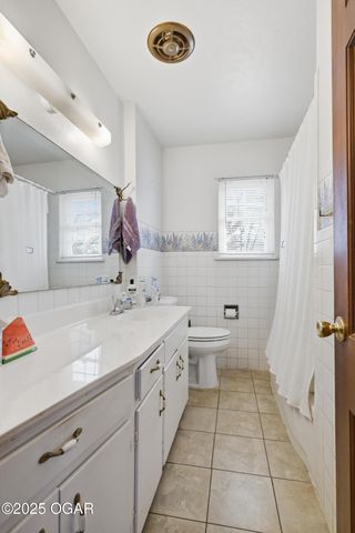 2631 S Minnesota Avenue, Joplin, MO 64804