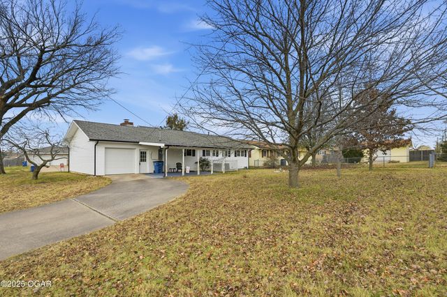 2631 S Minnesota Avenue, Joplin, MO 64804