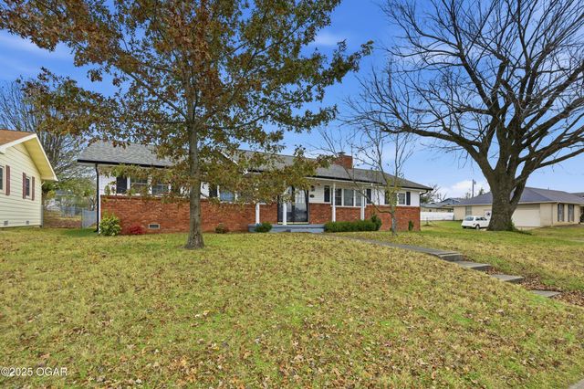 2631 S Minnesota Avenue, Joplin, MO 64804