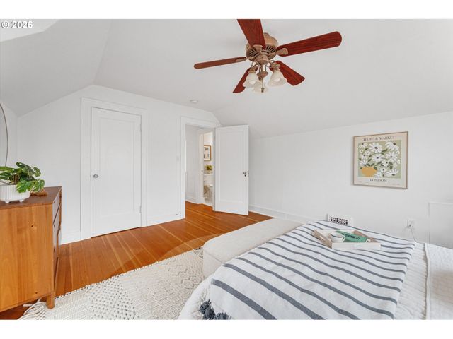 1706 Se Knapp St, Portland, OR 97202