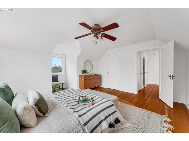 1706 Se Knapp St, Portland, OR 97202