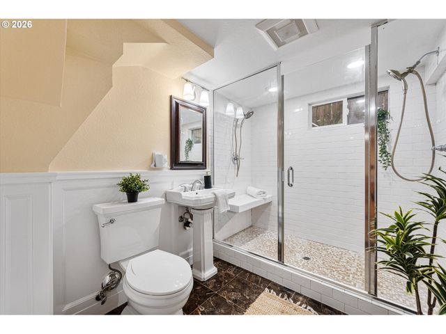 1706 Se Knapp St, Portland, OR 97202