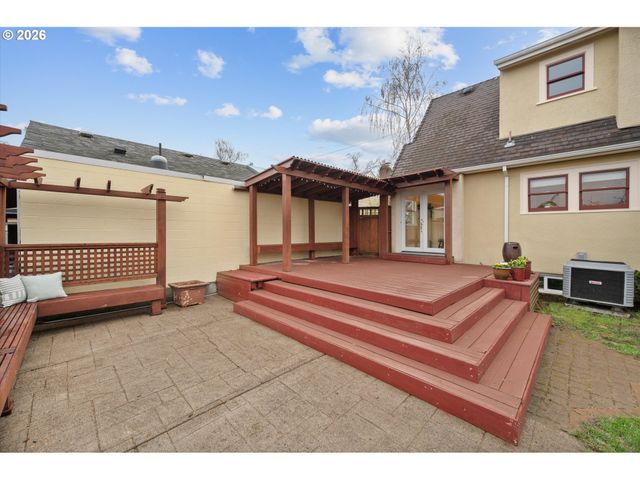 1706 Se Knapp St, Portland, OR 97202