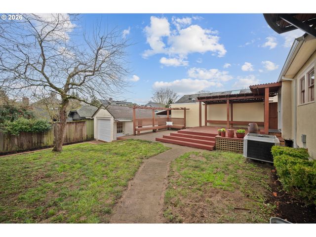 1706 Se Knapp St, Portland, OR 97202