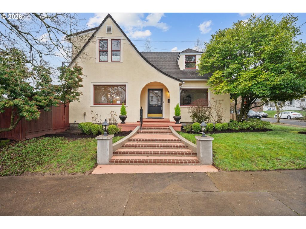 1706 Se Knapp St, Portland, OR 97202