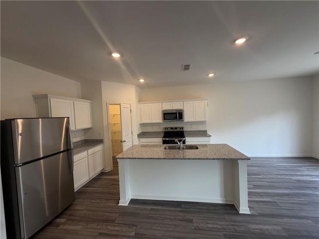 169 Champions Boulevard, Dallas, GA 30157