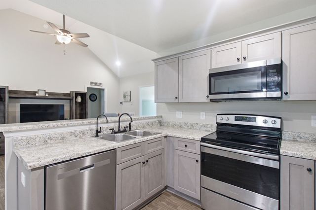 312 Spring Creek St, Chapel Hill, TN 37034