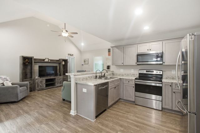312 Spring Creek St, Chapel Hill, TN 37034