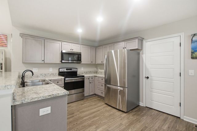 312 Spring Creek St, Chapel Hill, TN 37034