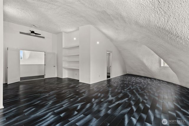 15115 Labrador Lane SW, Rochester, WA 98579