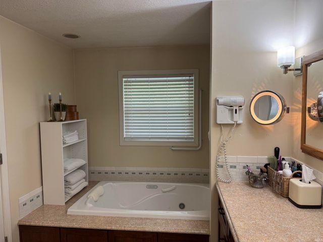 4820 Oak Mast Trail, Fort Wayne, IN 46804
