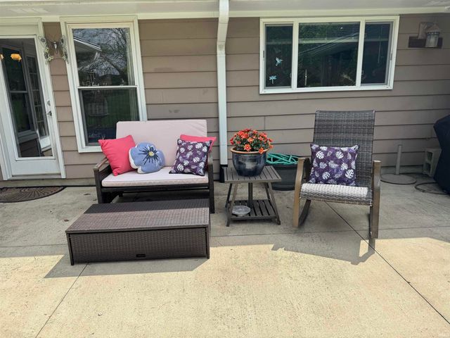 4820 Oak Mast Trail, Fort Wayne, IN 46804