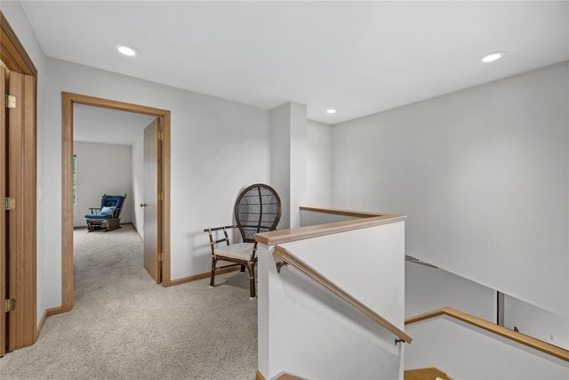 664 J Ave NE A, Cedar Rapids, IA 52402