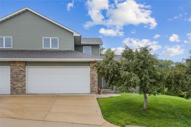 664 J Ave NE A, Cedar Rapids, IA 52402