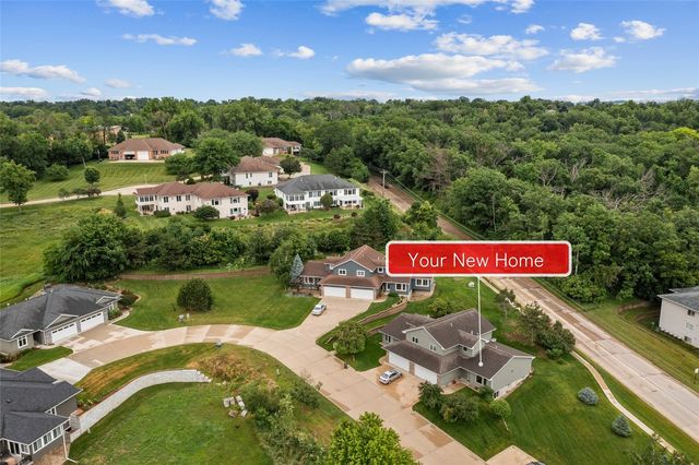 664 J Ave NE A, Cedar Rapids, IA 52402