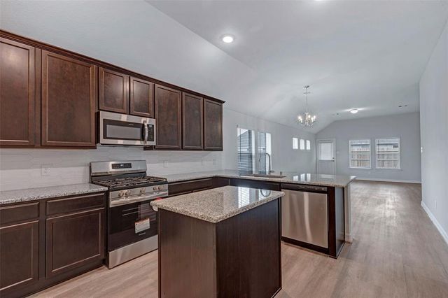 7431 Sail Hill Drive, Cypress, TX 77433