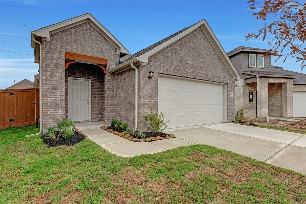 7431 Sail Hill Drive, Cypress, TX 77433