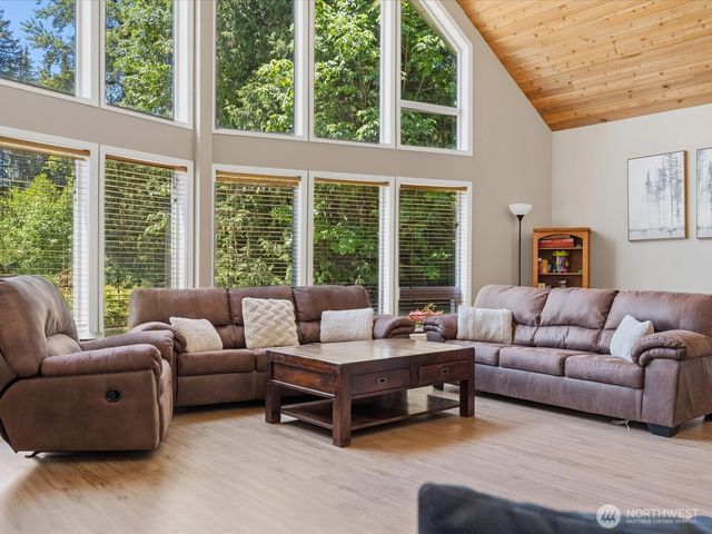 20412 133rd Street NE, Granite Falls, WA 98252