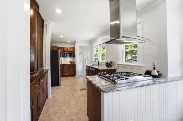 5319 Stewart Avenue, Cincinnati, OH 45227