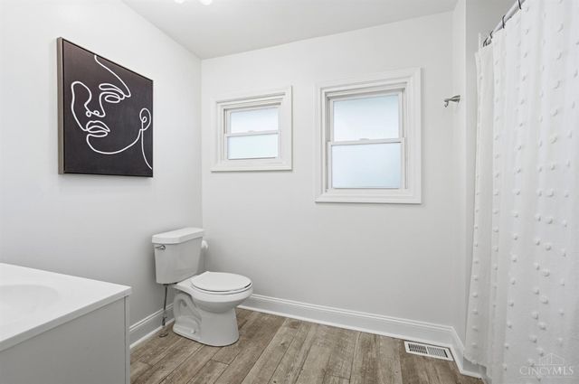 5319 Stewart Avenue, Cincinnati, OH 45227