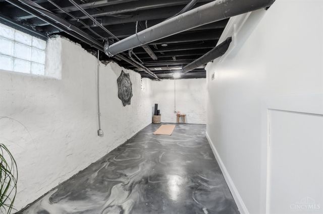 5319 Stewart Avenue, Cincinnati, OH 45227