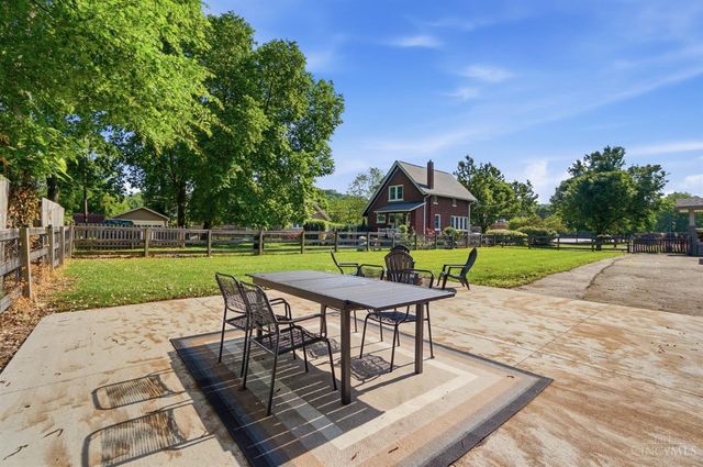 5319 Stewart Avenue, Cincinnati, OH 45227