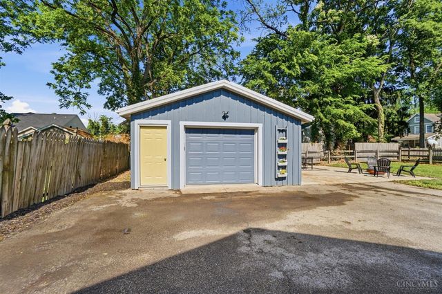 5319 Stewart Avenue, Cincinnati, OH 45227