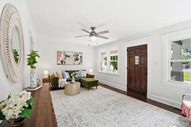 5319 Stewart Avenue, Cincinnati, OH 45227
