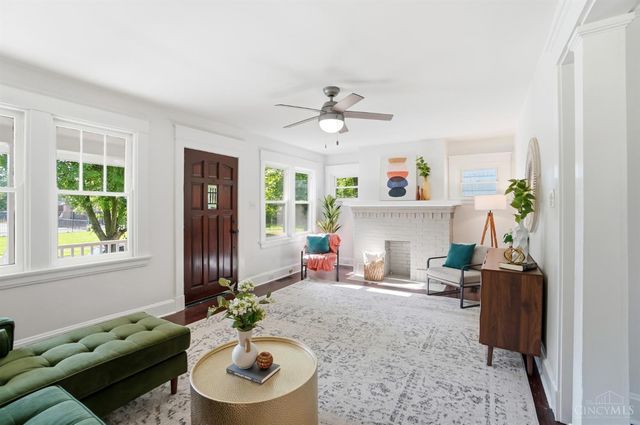 5319 Stewart Avenue, Cincinnati, OH 45227