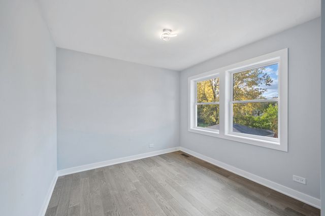 406 N Elm Street, Mount Prospect, IL 60056