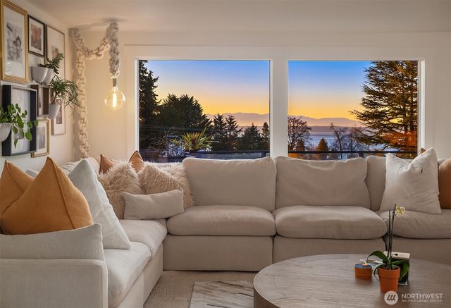 19303 Olympic View Drive, Edmonds, WA 98020