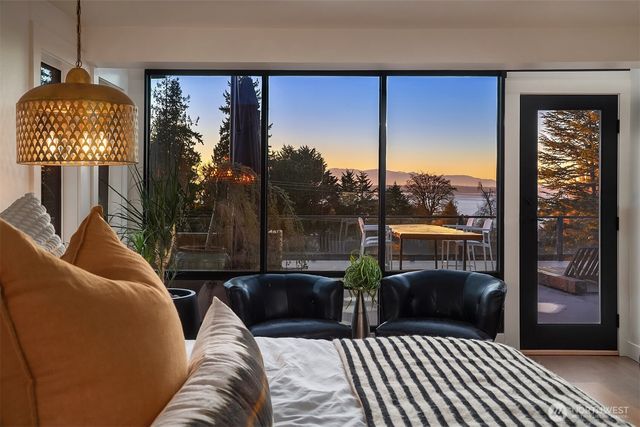 19303 Olympic View Drive, Edmonds, WA 98020