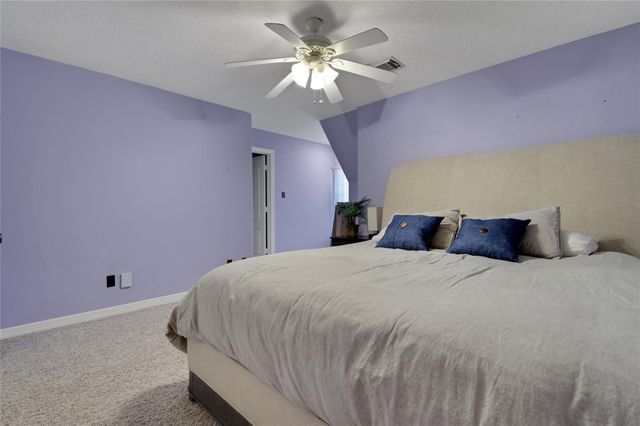 10235 Holly Grove, Conroe, TX 77304