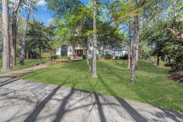 10235 Holly Grove, Conroe, TX 77304