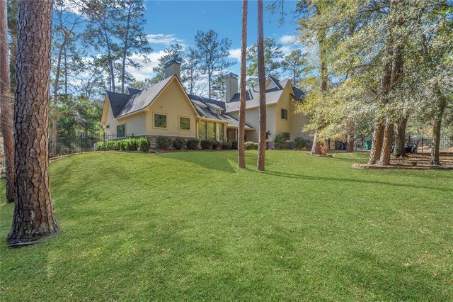 10235 Holly Grove, Conroe, TX 77304