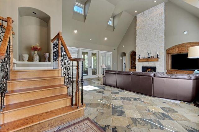 10235 Holly Grove, Conroe, TX 77304