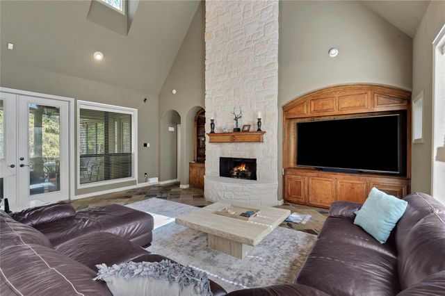 10235 Holly Grove, Conroe, TX 77304