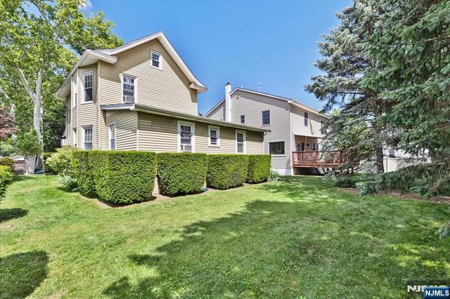 209 Washington Avenue, Rutherford, NJ 07070