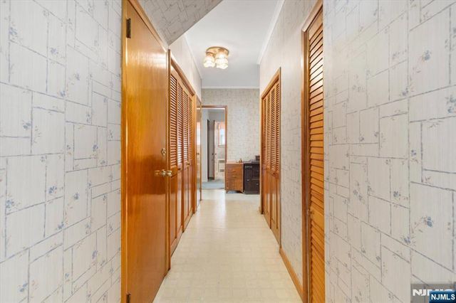 209 Washington Avenue, Rutherford, NJ 07070